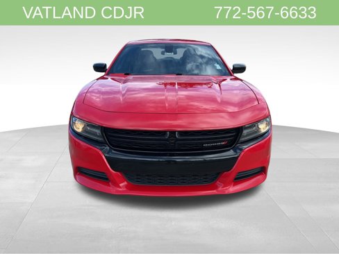Used 2018 Dodge Charger SXT w/ Blacktop Package image 32
