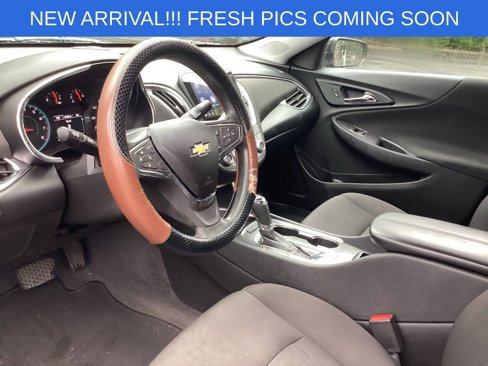 Used 2019 Chevrolet Malibu LT image 9