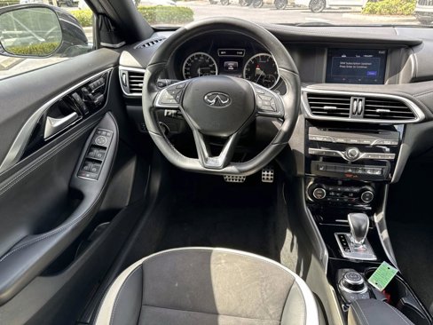 Used 2018 INFINITI QX30 Sport w/ Cargo Package image 20