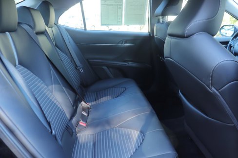 Used 2023 Toyota Camry SE image 19