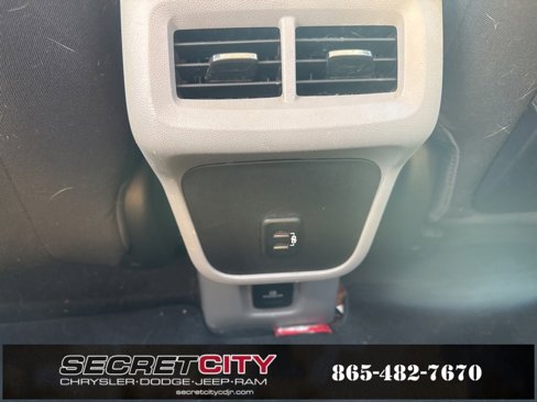 Used 2018 GMC Terrain SLE w/ Driver Convenience Package image 19