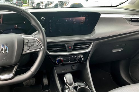 Used 2024 Buick Encore GX Sport Touring image 9