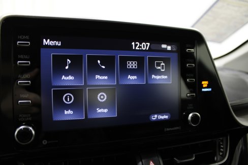 Used 2020 Toyota C-HR LE image 17