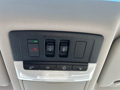 Used 2021 Nissan Rogue SL w/ Premium Package image 34