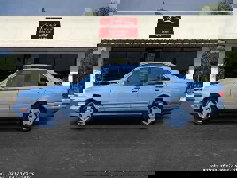 Used 1996 Mercedes-Benz E 320 Sedan image 5
