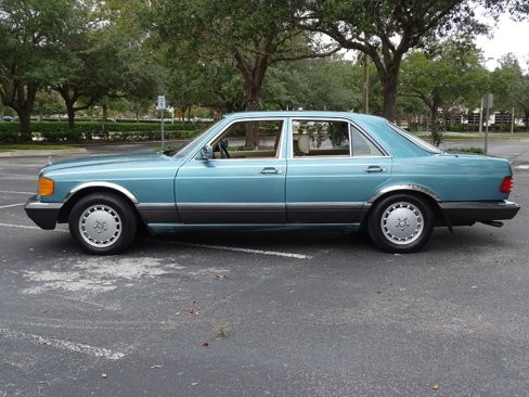 Used 1991 Mercedes-Benz 300 SE image 4