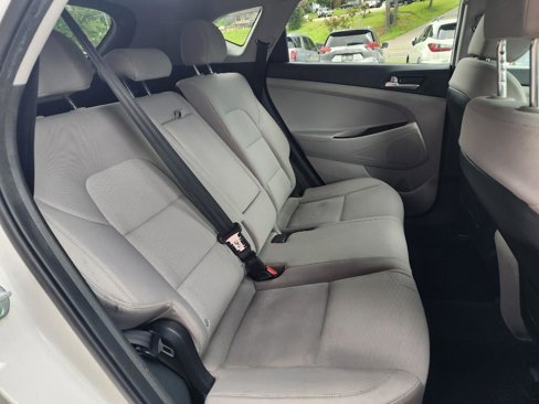 Used 2019 Hyundai Tucson Value image 9