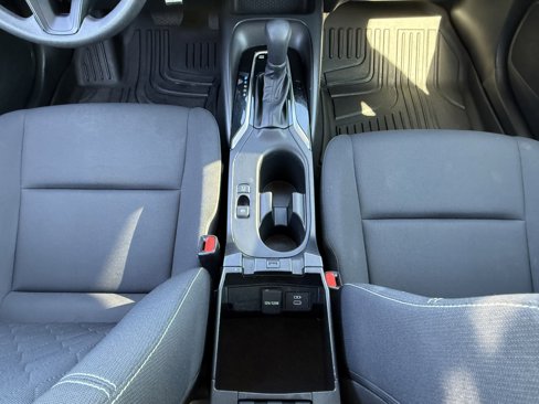 Used 2023 Toyota Corolla LE image 17