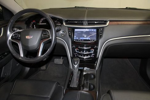 Used 2018 Cadillac XTS Luxury image 12
