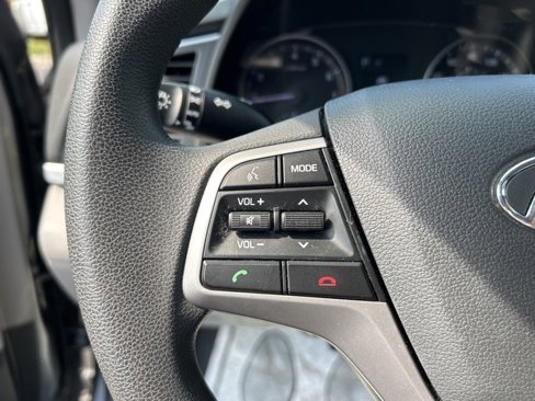 Used 2018 Hyundai Elantra SEL image 18