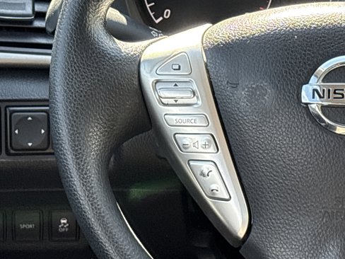 Used 2015 Nissan Sentra S image 22