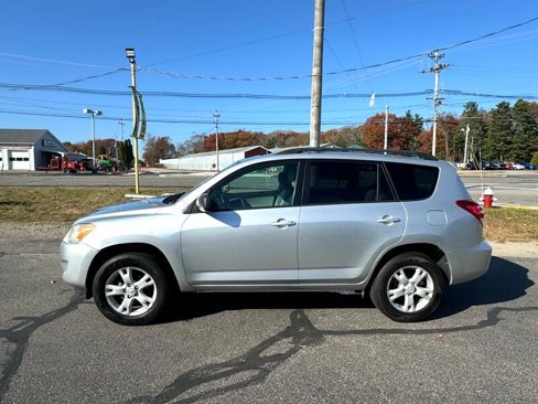 Used 2011 Toyota RAV4 4WD image 8