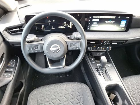 Used 2025 Nissan Kicks SV image 20