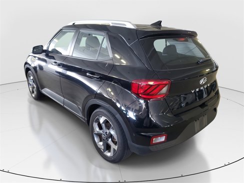 Certified 2022 Hyundai Venue SEL image 4