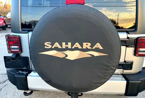 Used 2014 Jeep Wrangler Unlimited Sahara w/ Connectivity Group image 21