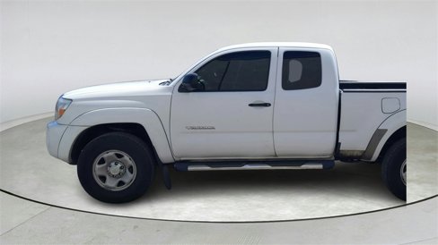 Used 2011 Toyota Tacoma PreRunner image 4