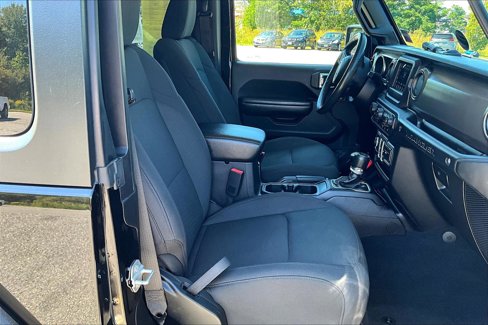 Used 2018 Jeep Wrangler Sport image 7