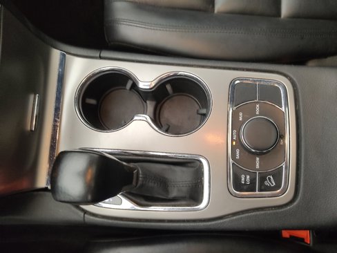 Used 2020 Jeep Grand Cherokee Limited image 26