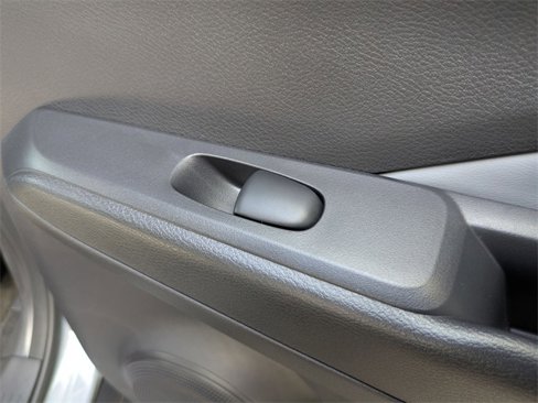 Certified 2024 Nissan Kicks SR image 28