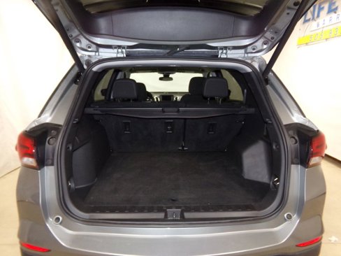 Used 2023 Chevrolet Equinox LT w/ Driver Convenience Package image 28