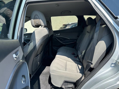 Used 2017 Hyundai Santa Fe Sport image 10
