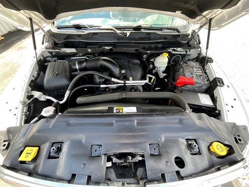Used 2015 RAM 1500 SLT image 3