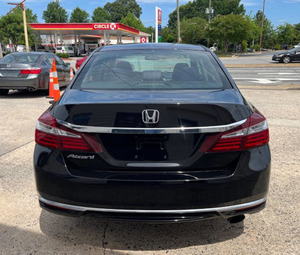 Used 2017 Honda Accord LX image 5