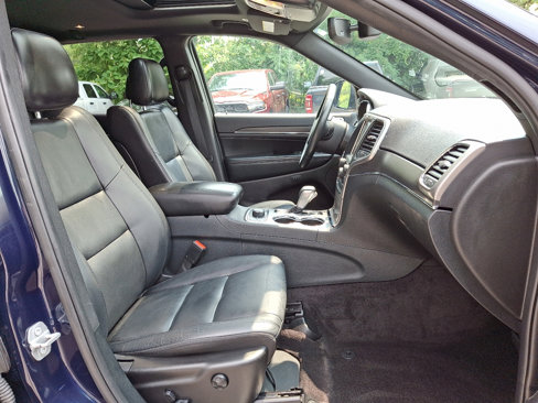 Used 2018 Jeep Grand Cherokee Limited image 12