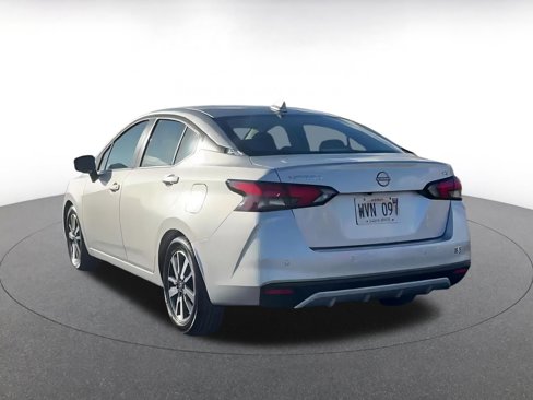 Used 2023 Nissan Versa SV image 11