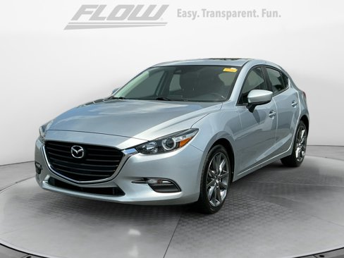 Used 2018 MAZDA MAZDA3 Touring image 3