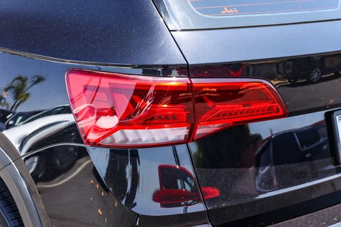 Certified 2022 Volkswagen Taos S image 11