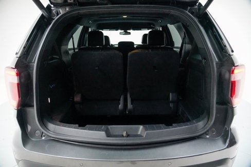 Used 2017 Ford Explorer Limited w/ Equipment Group 301A image 9