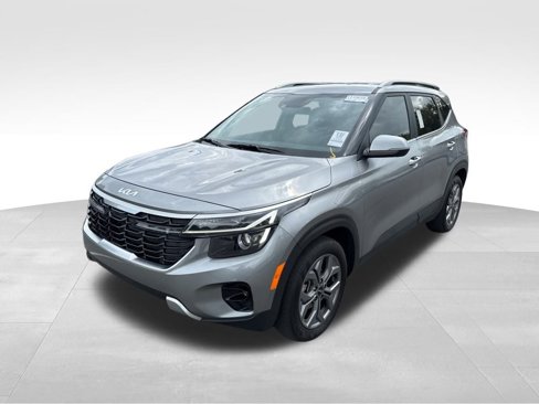 Used 2024 Kia Seltos S image 3