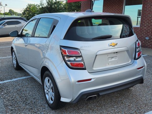 Used 2020 Chevrolet Sonic LT image 12