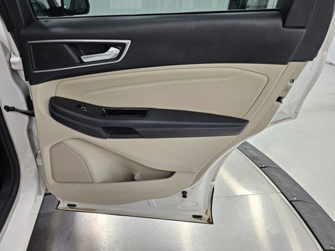Used 2015 Ford Edge Titanium w/ Equipment Group 301A image 23