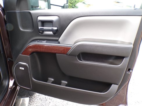 Used 2016 GMC Sierra 2500 SLT w/ Duramax Plus Package image 30