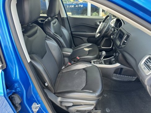 Used 2018 Jeep Compass Latitude w/ Popular Equipment Group image 12