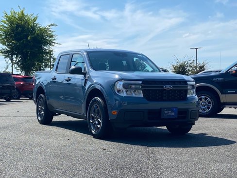 Certified 2024 Ford Maverick XLT image 2