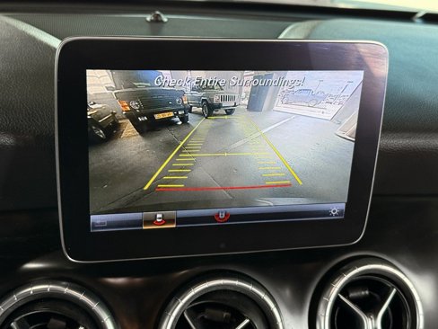 Used 2018 Mercedes-Benz CLA 250 image 29