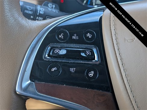 Used 2017 Cadillac Escalade Platinum image 27