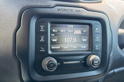 Used 2017 Jeep Renegade Trailhawk image 20