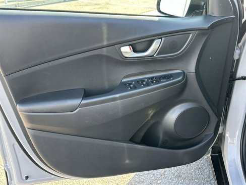 Used 2022 Hyundai Kona SEL w/ Convenience Package image 21