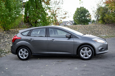 Used 2014 Ford Focus SE w/ SE Winter Package image 4