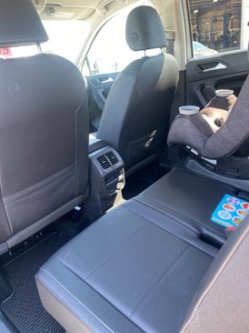 Certified 2020 Volkswagen Tiguan SE image 9