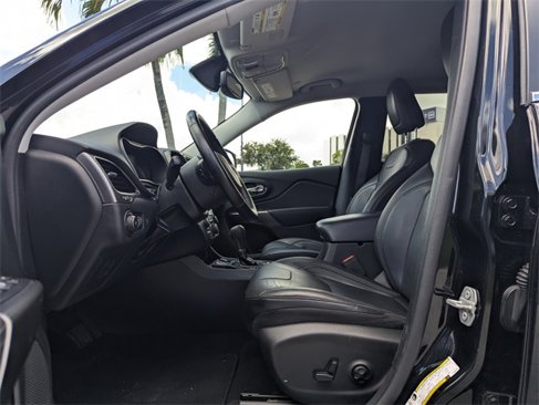 Used 2020 Jeep Cherokee Limited image 6