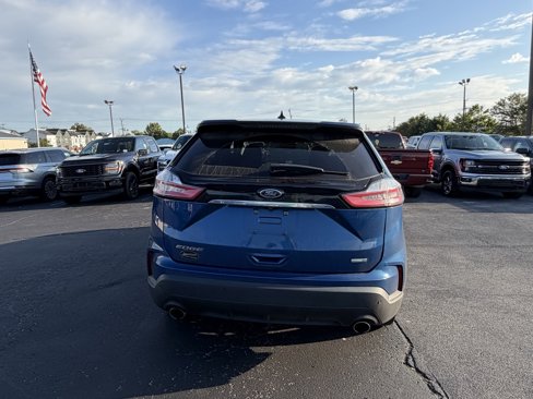 Used 2020 Ford Edge SE image 4
