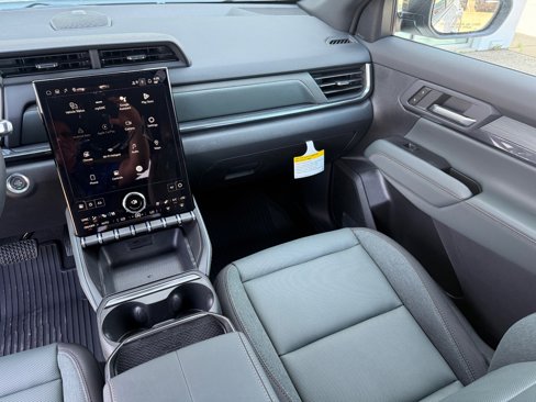 New 2026 GMC Terrain AT4 w/ Convenience Package III image 16