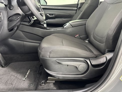 Used 2024 Hyundai Tucson SE image 5