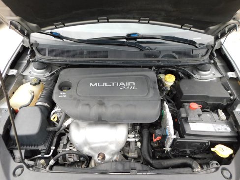 Used 2015 Dodge Dart SXT image 13