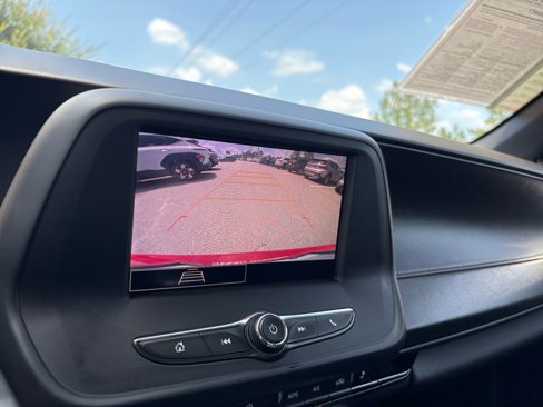 Used 2021 Chevrolet Camaro LT image 15